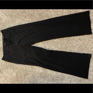 Black dress pants. Gently used. Size 7